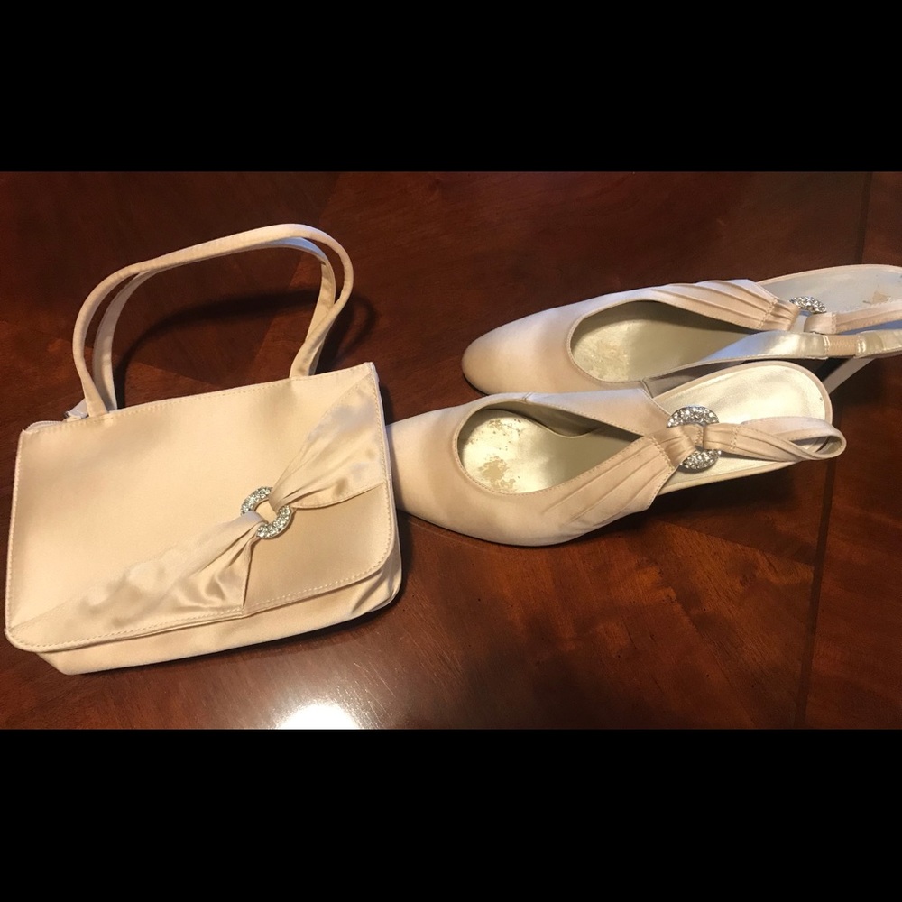 Enzo Angiolini shoes size 8 and purse